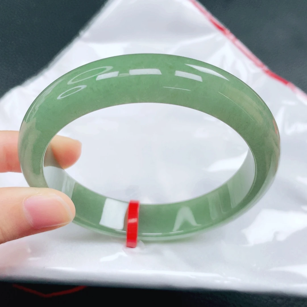 翡翠未镶嵌手镯59圈