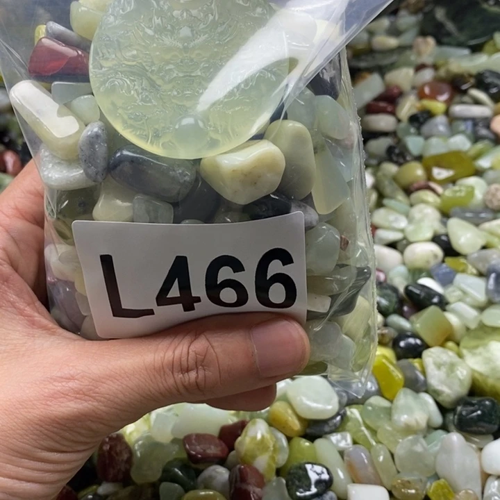 蛇纹石玉鱼缸石未镶嵌