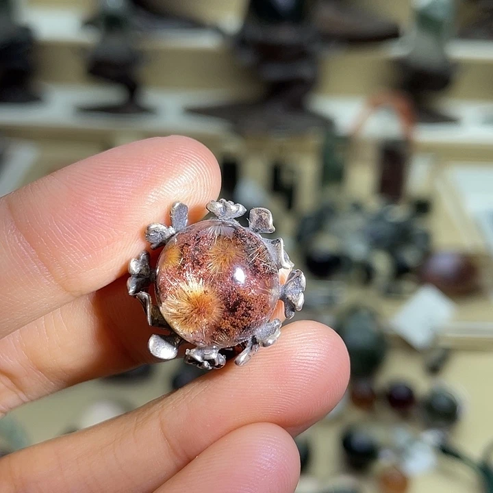 水晶戒指银S925镶嵌红幽灵太阳花共生