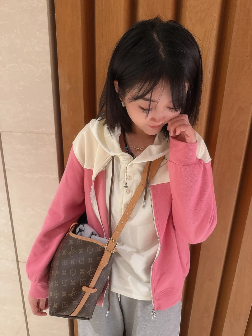 【春意盎然】婷婷同款 春季新款 时尚休闲活力拼接外套