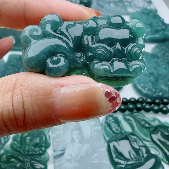 翡翠未镶嵌颈饰多样性发货天然A货翡翠