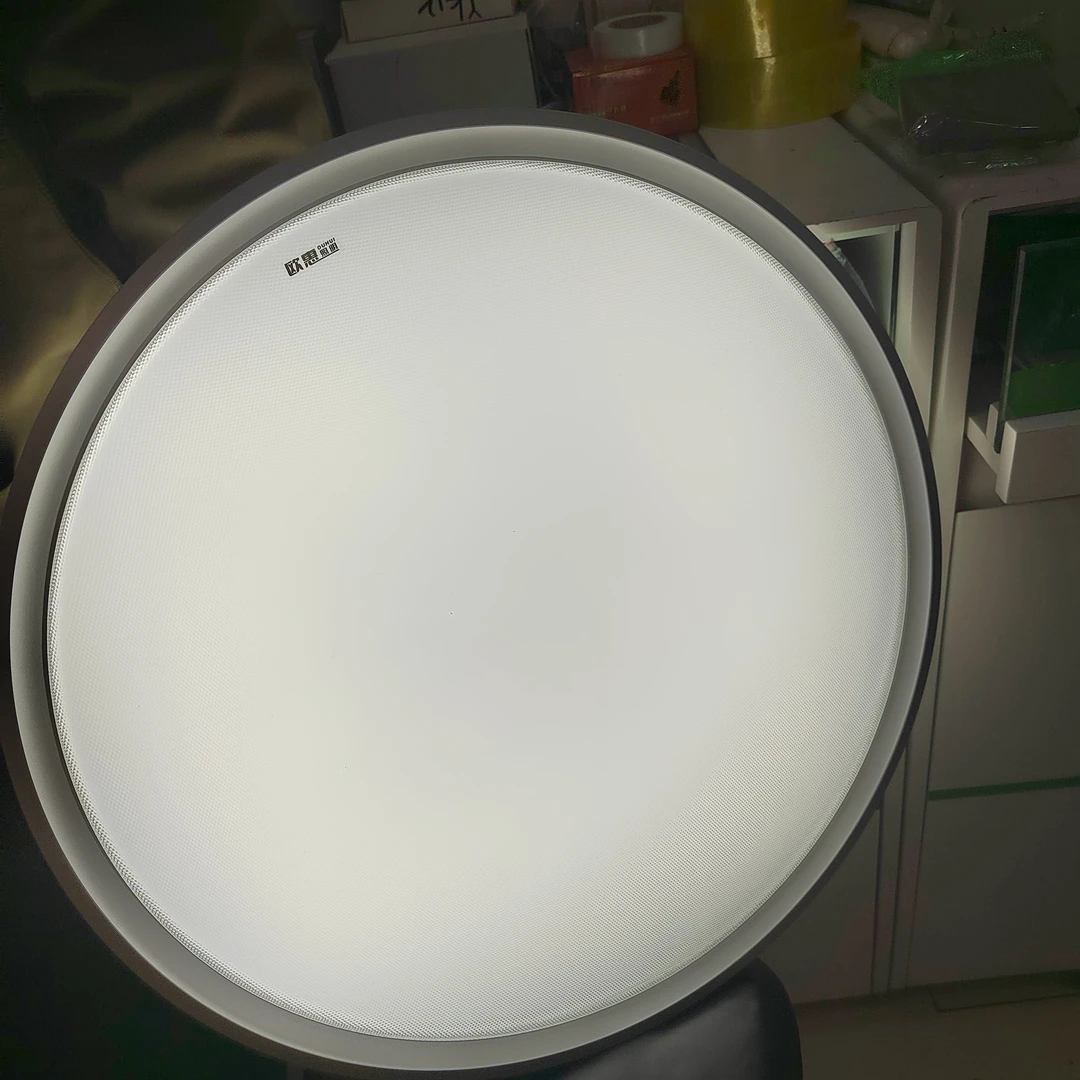 LED吸顶灯银边三色变光卧室灯防水防尘简约圆形超亮超薄卫生间