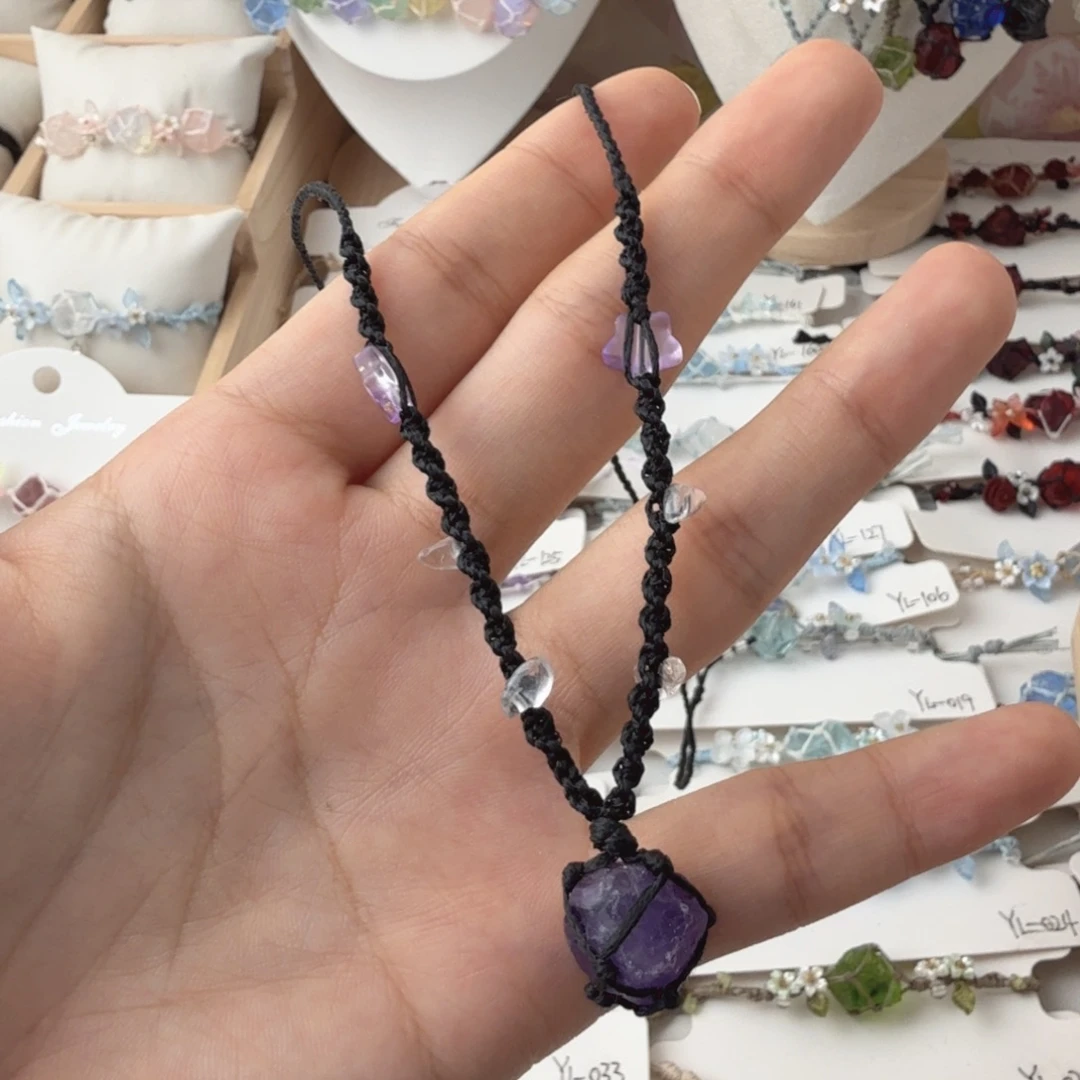 布艺非金属黑紫项链