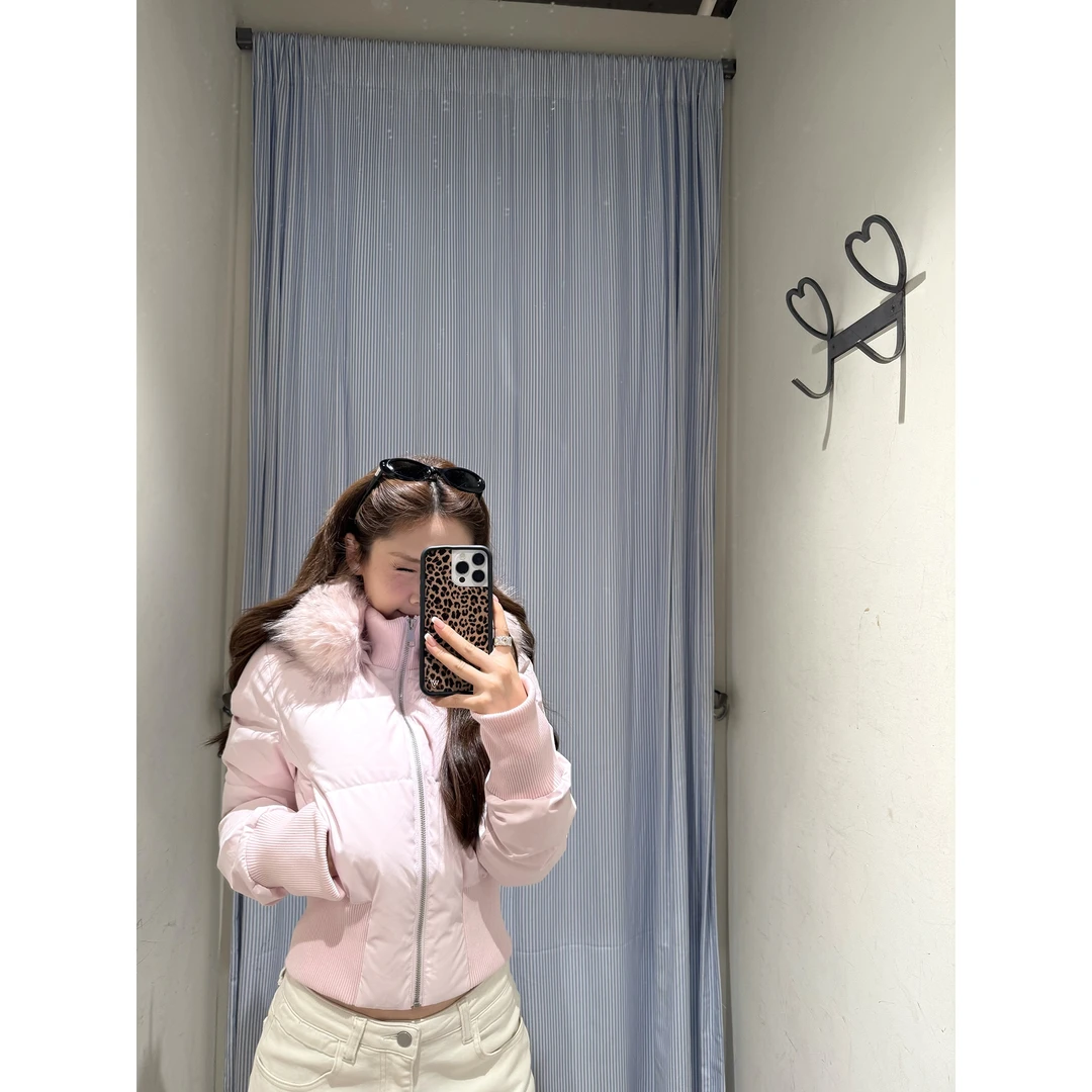 黄只只zzpalette芬兰冬日连帽可拆毛领90白鸭绒收腰羽绒服外套短