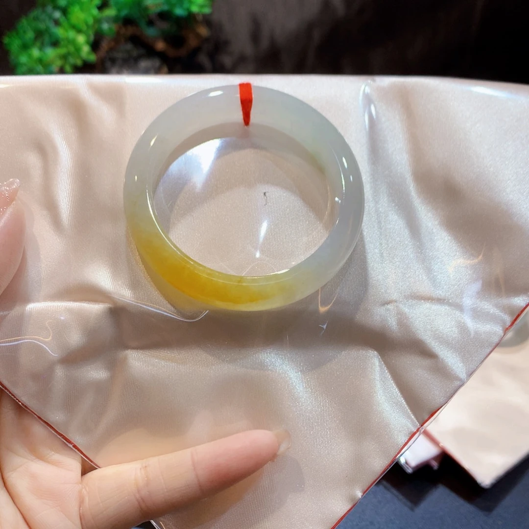 翡翠未镶嵌手镯翡翠手镯