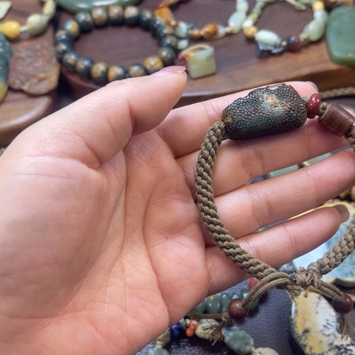 岫岩河磨玉（透闪石质玉）未镶嵌珠宝半成品