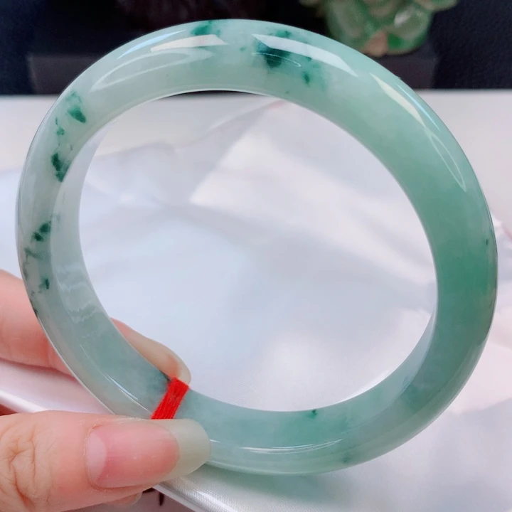 翡翠未镶嵌手镯63圈
