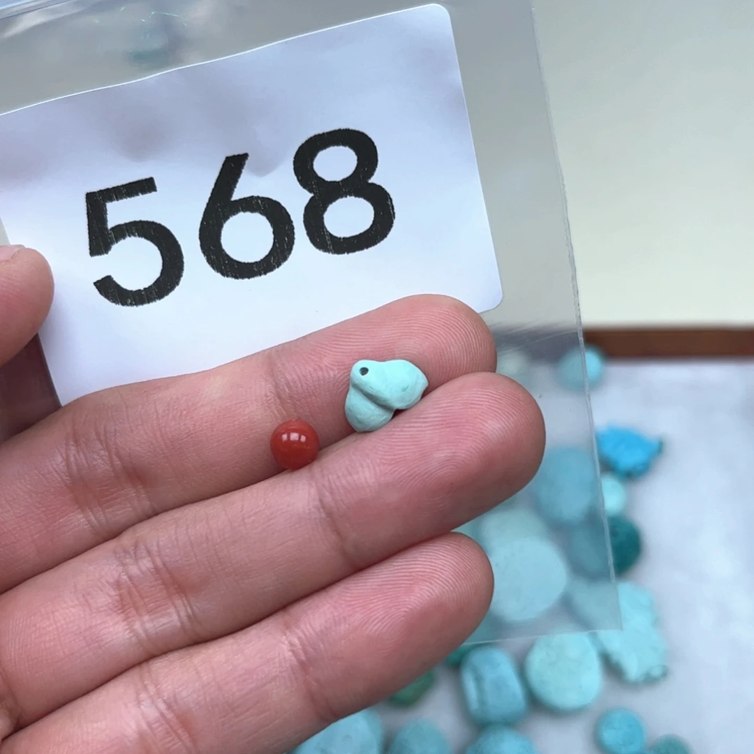 南红玛瑙未镶嵌珠宝奇石