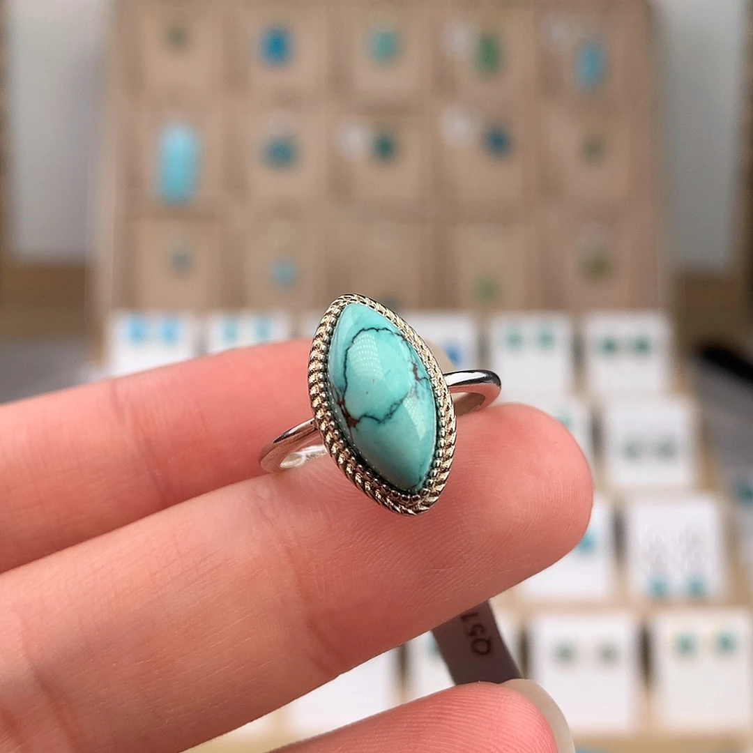 绿松石银S925镶嵌耳饰