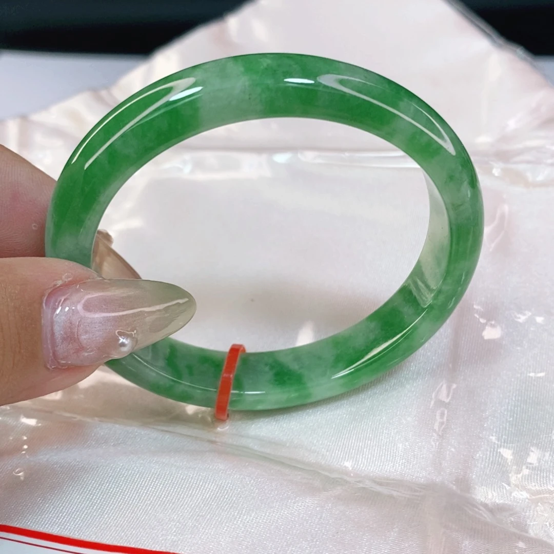 翡翠手镯未镶嵌53贵妃