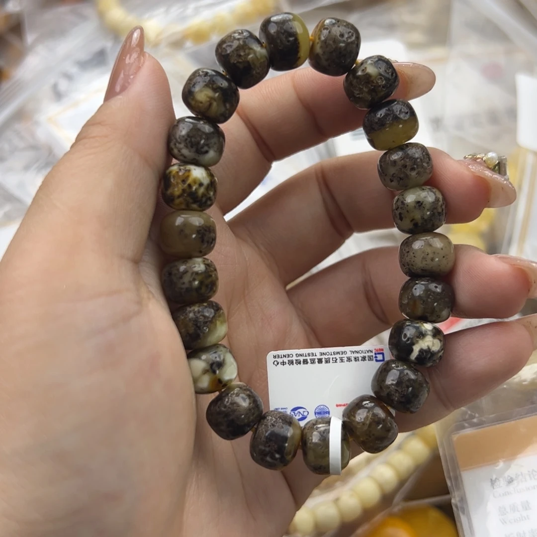 琥珀珠宝奇石未镶嵌