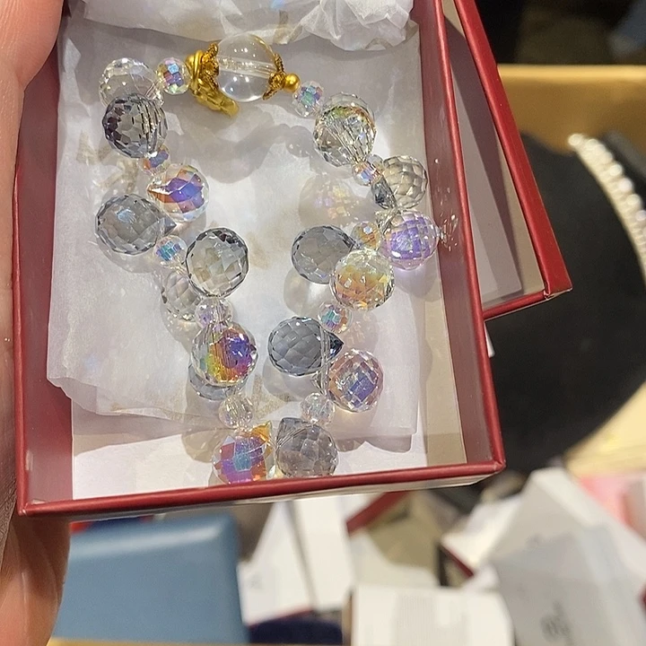 J***AVON中古饰品香水礼盒装