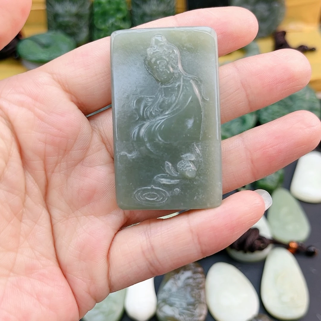 和田玉未镶嵌颈饰