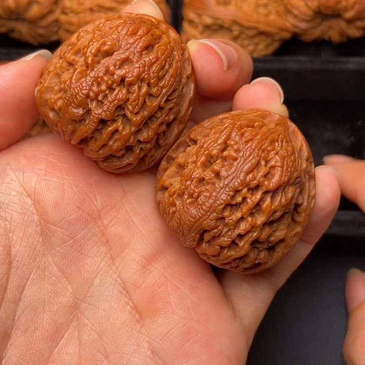 文玩核桃把件秦岭核桃