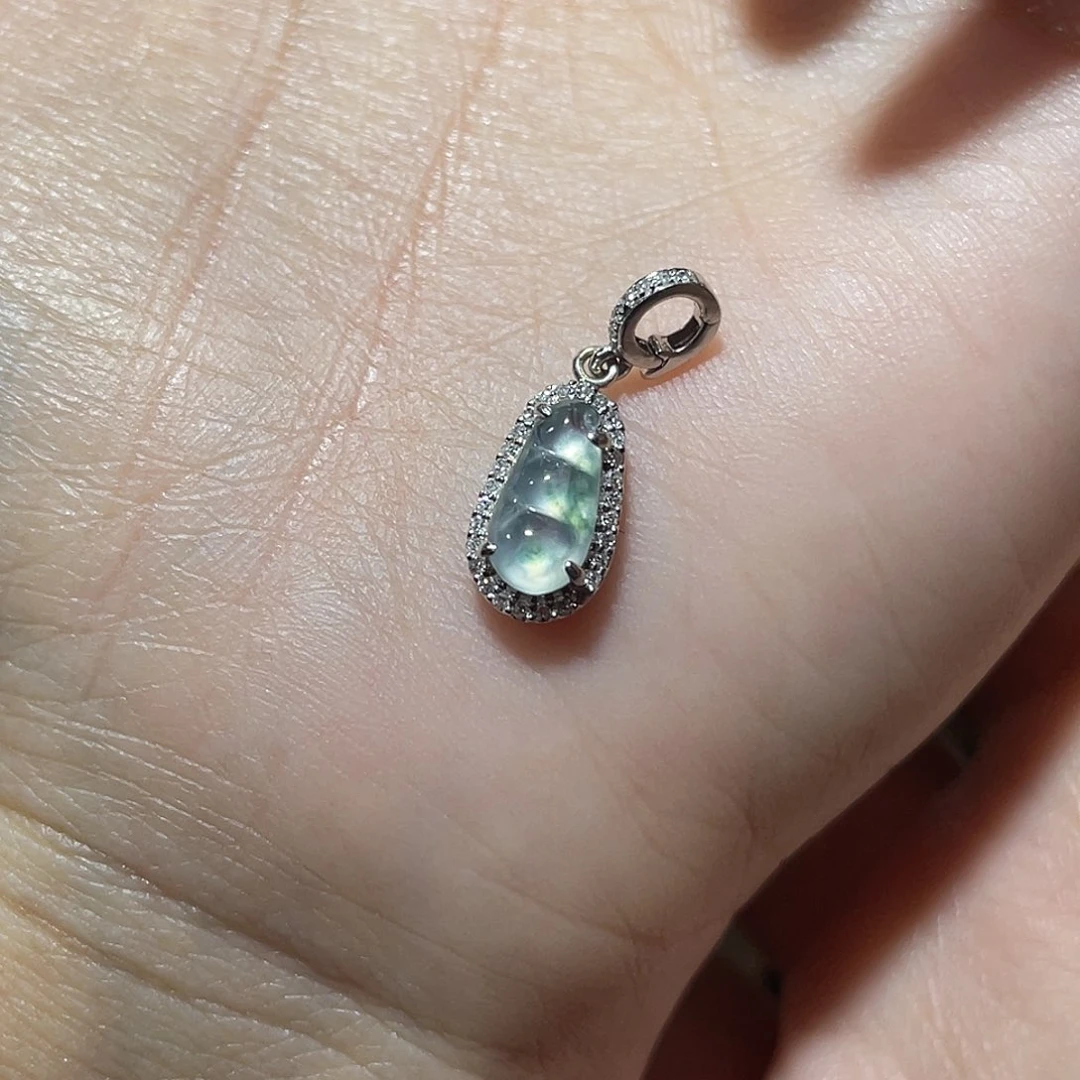 吊坠(不含链)18K金镶嵌翡翠