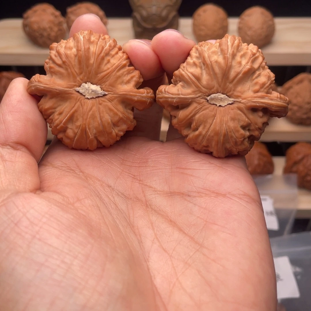 文玩核桃把件?****、46闷白