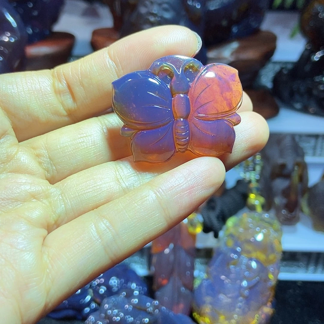 未镶嵌颈饰琥珀彩**蓝缅甸天然琥珀吊坠