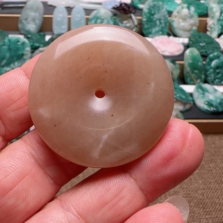 独山玉未镶嵌颈饰