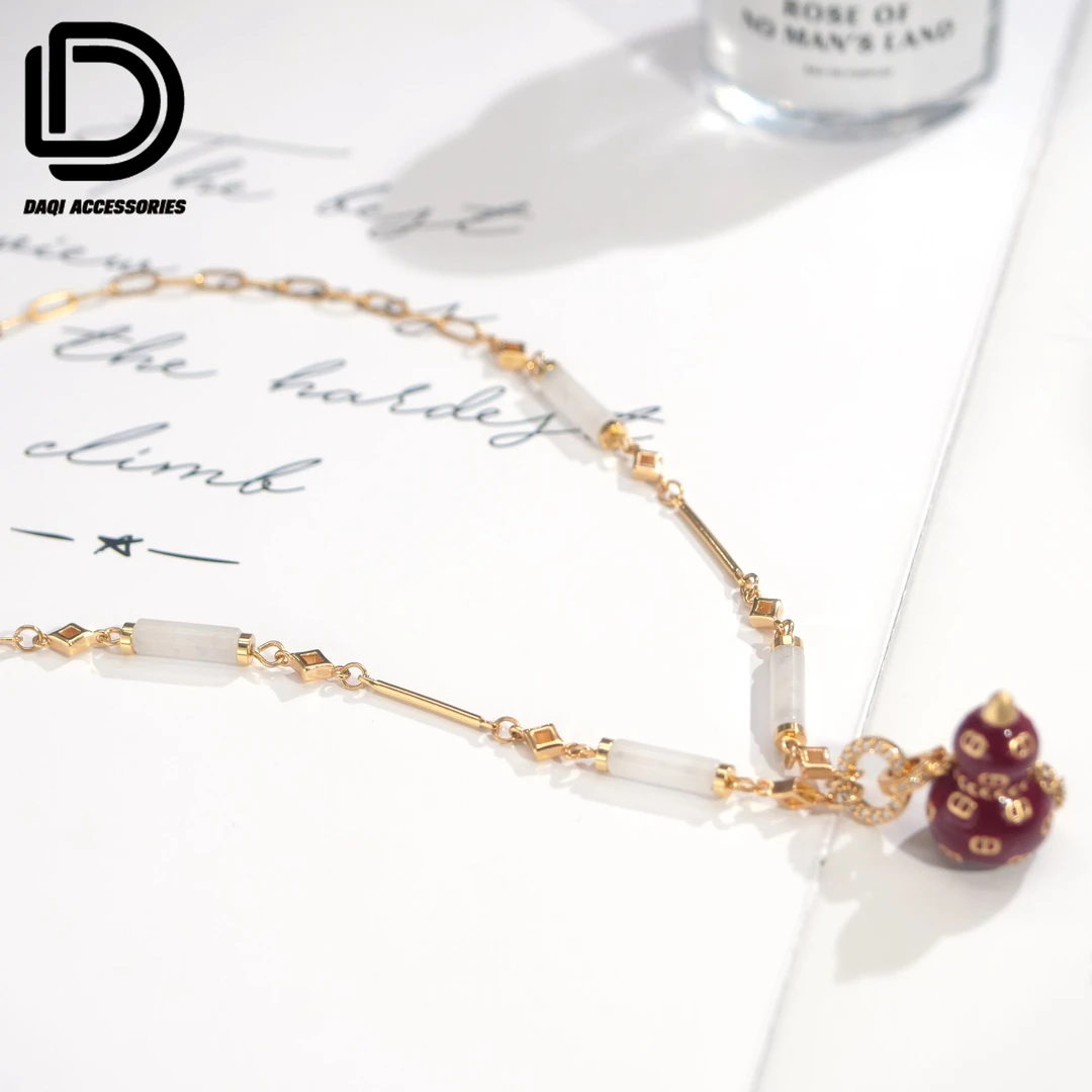 铜合金仿水晶项链 05283小众设计简约高级安哥拉红葫芦猪鼻子项链