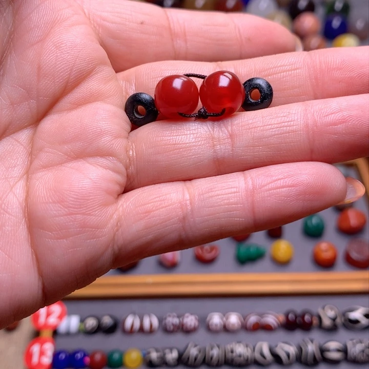 玛瑙/玉髓颈饰未镶嵌云**清