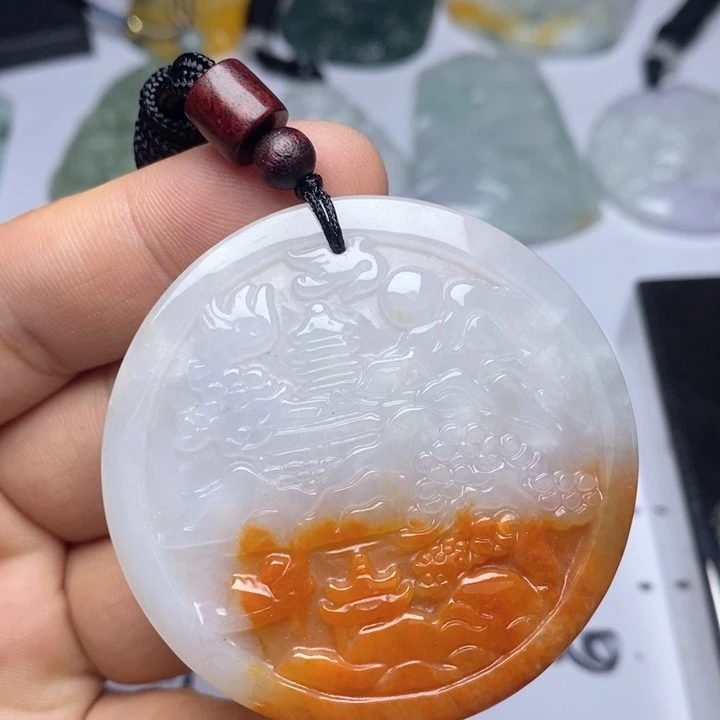 颈饰未镶嵌翡翠翡翠