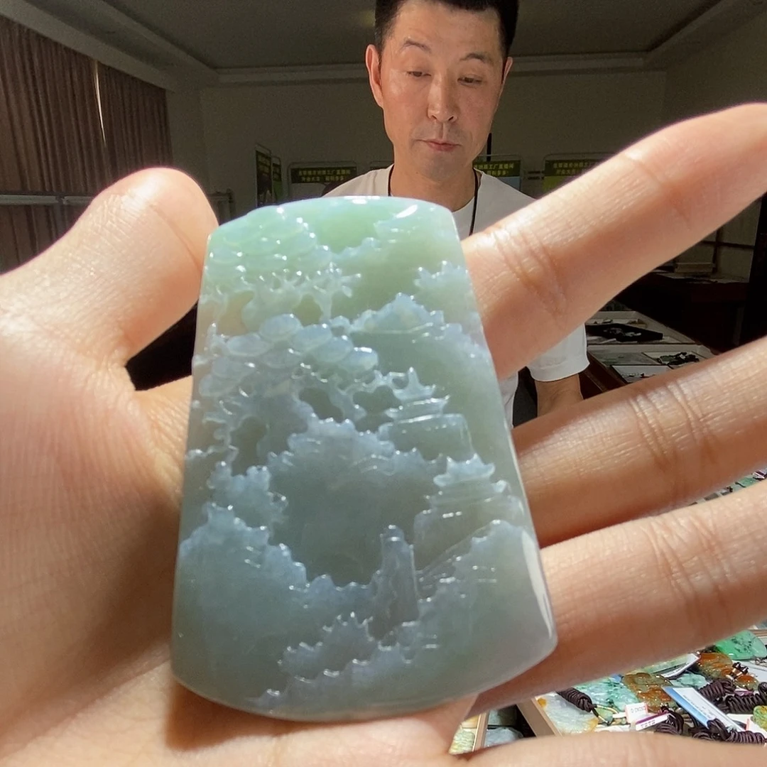 翡翠未镶嵌颈饰翡翠