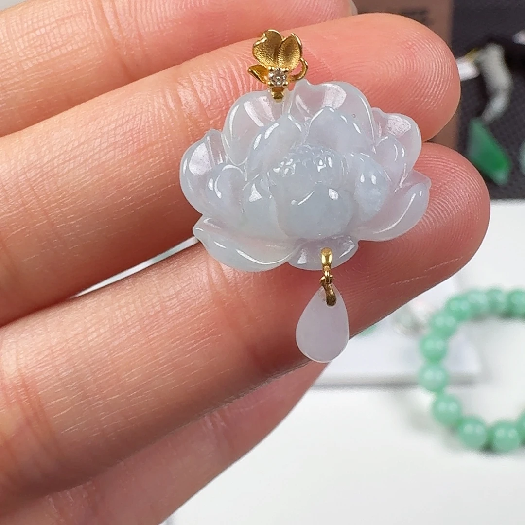 翡翠18K金镶嵌颈饰