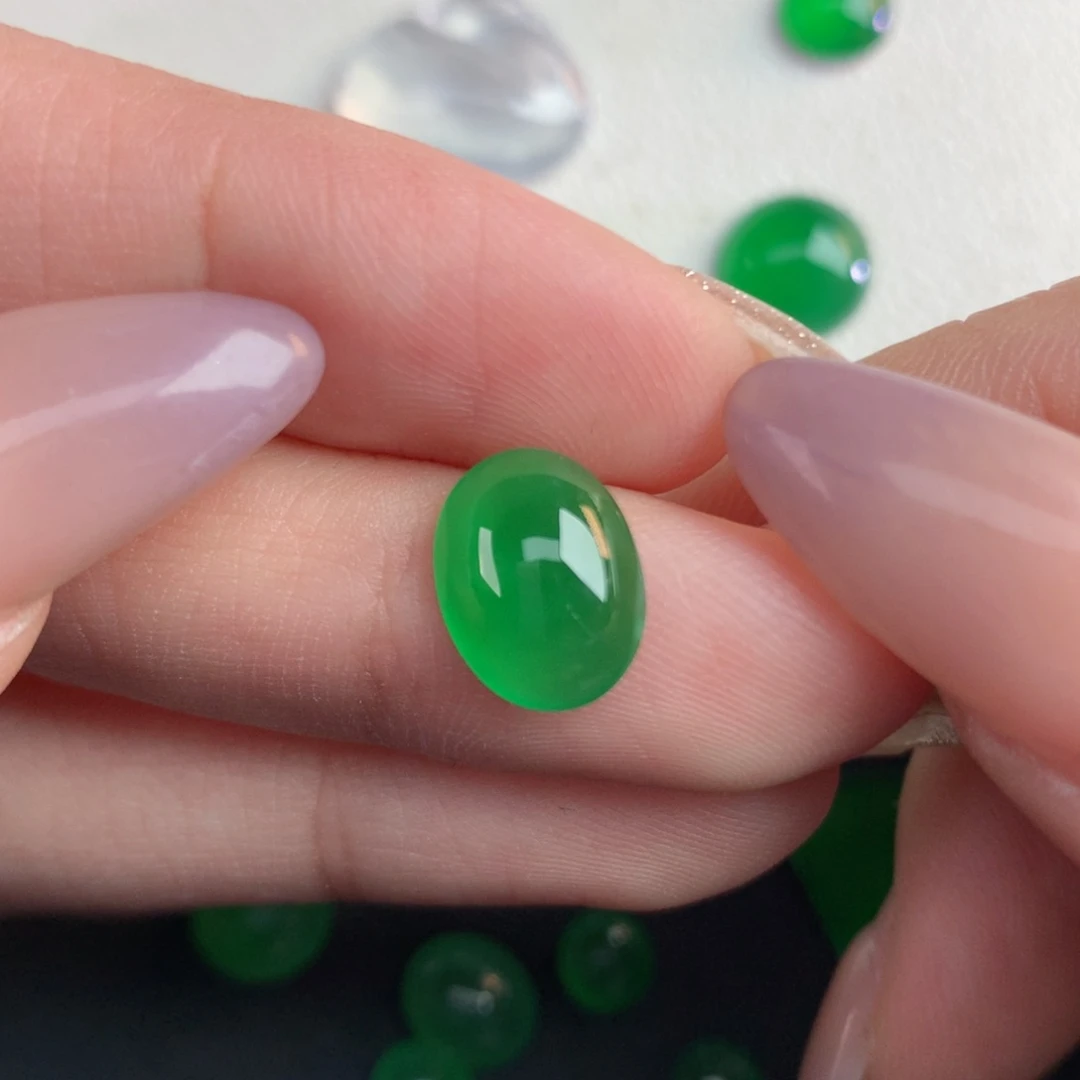 翡翠裸石翡翠10.3/93/3.7