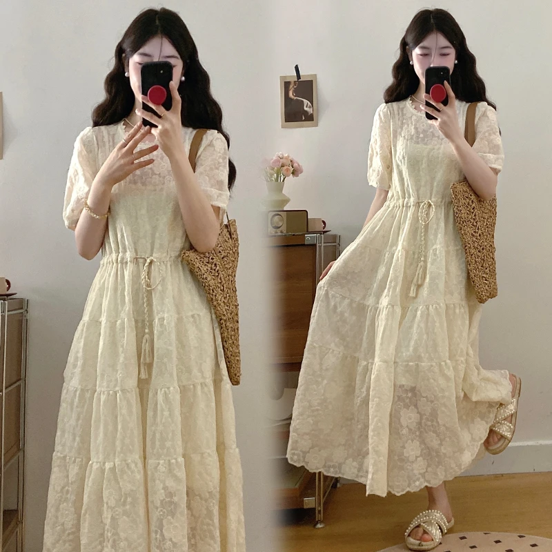 大码夏季新款气质设计感温柔风宽松收腰遮肉蕾丝连衣裙