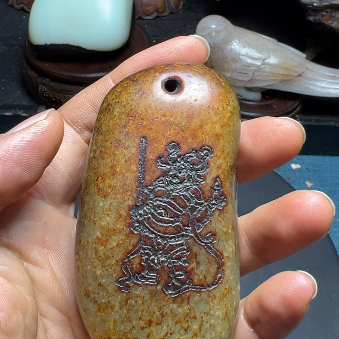 谢****和田玉（糖玉）未镶嵌挂件