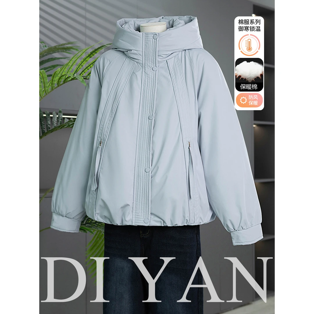 气质休闲中老年女装冲锋衣秋冬款连帽保暖夹克厚款时尚妈妈棉衣