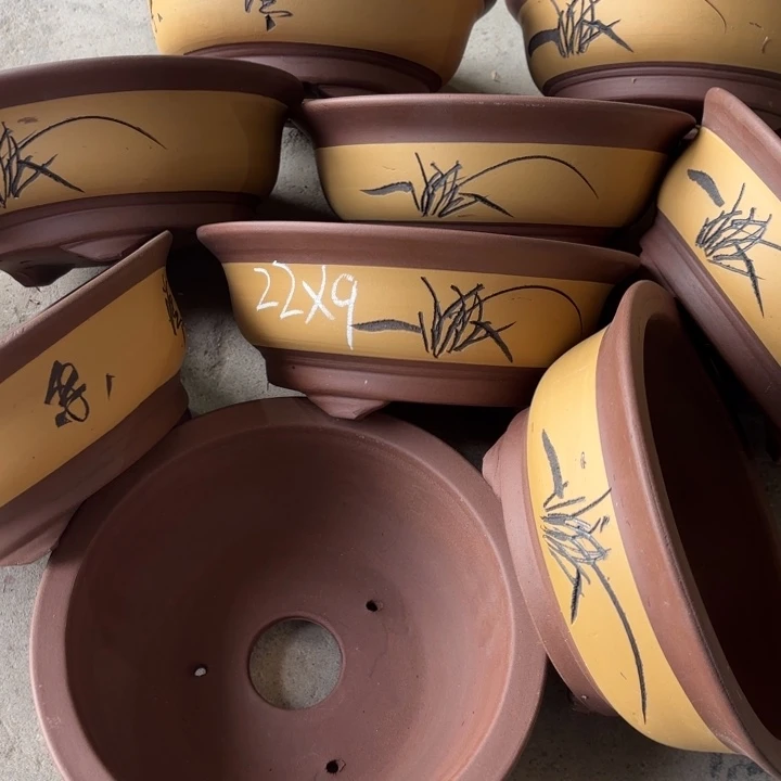 花盆紫砂100-9。           22-9