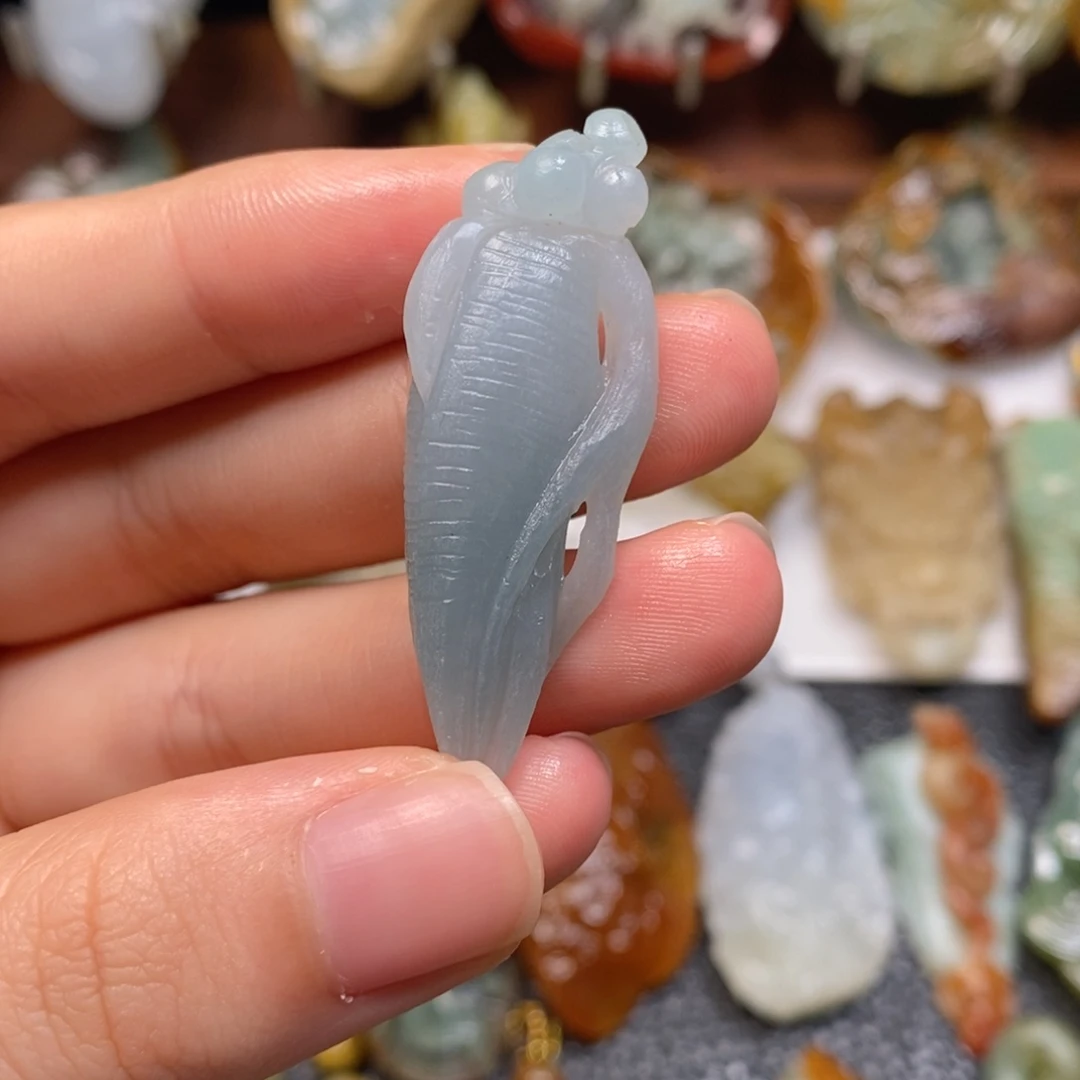 定制翡翠未镶嵌翡翠