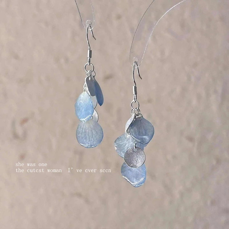 非金属树脂耳饰 清冷感渐变蓝色花瓣仿贝壳耳环2025新款气质耳钩