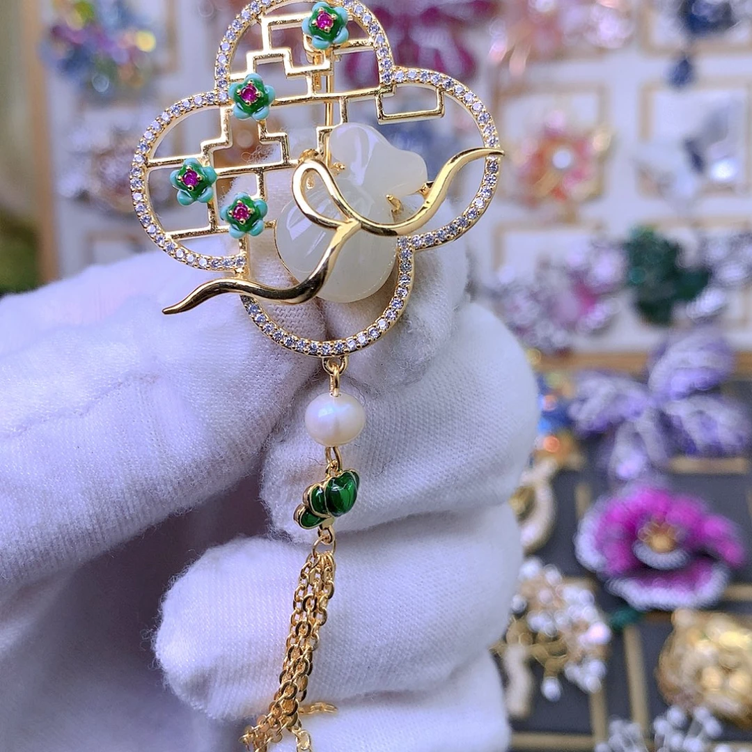 合成立方氧化锆铜胸针胸花