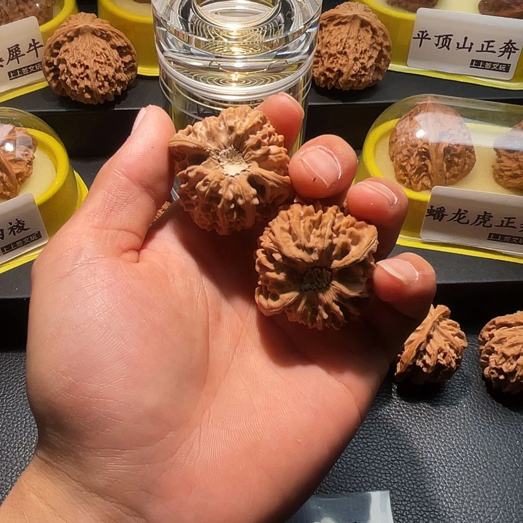 苦***酒吊坠文玩核桃龙门涧