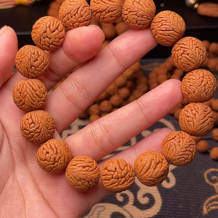 手串桃核龙鳞凤尾1.6