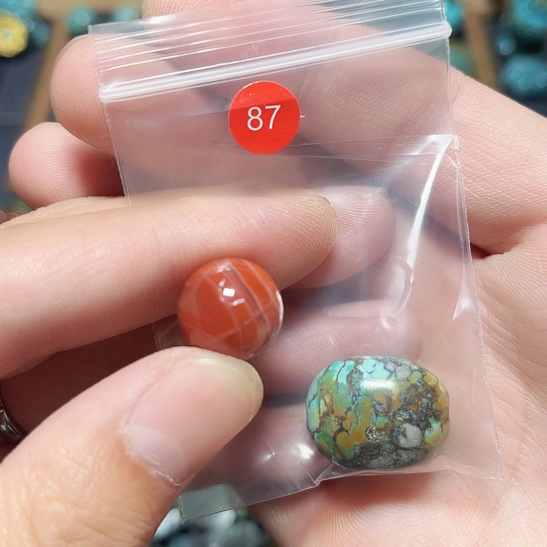 璐***宝玛瑙/玉髓未镶嵌圆珠桶珠老型手串！！