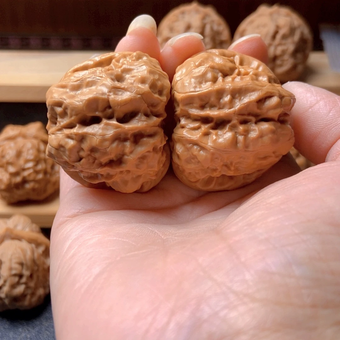 J***t文玩核桃吊坠蛤蟆头