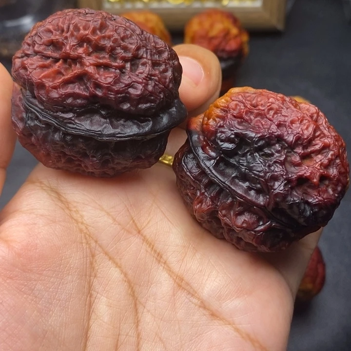 把件文玩核桃42尺龙脊妖蟾