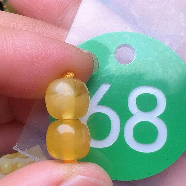 蜜蜡裸石未镶嵌划痕8.8m m