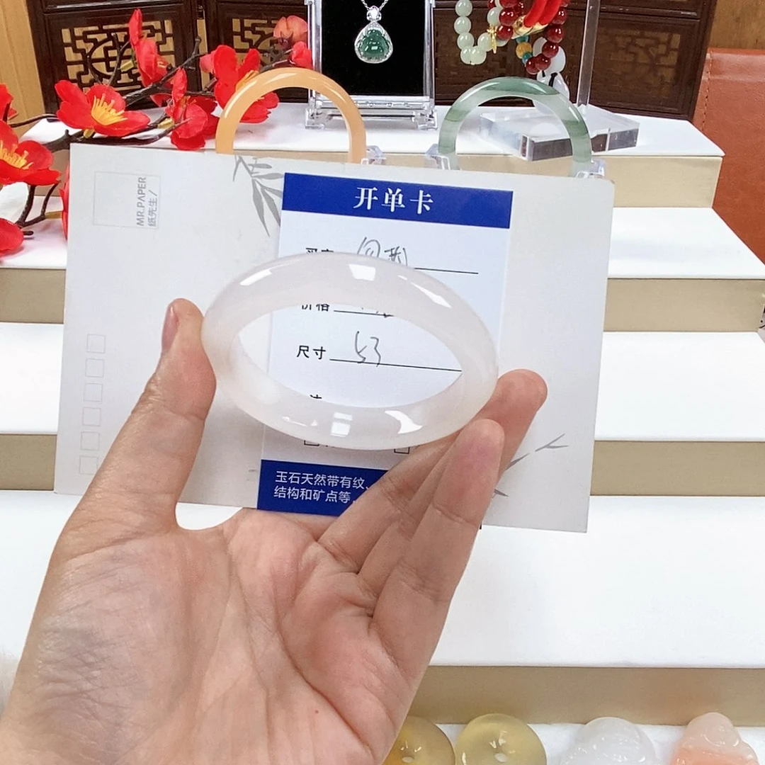 石英质玉手镯未镶嵌～勿扰