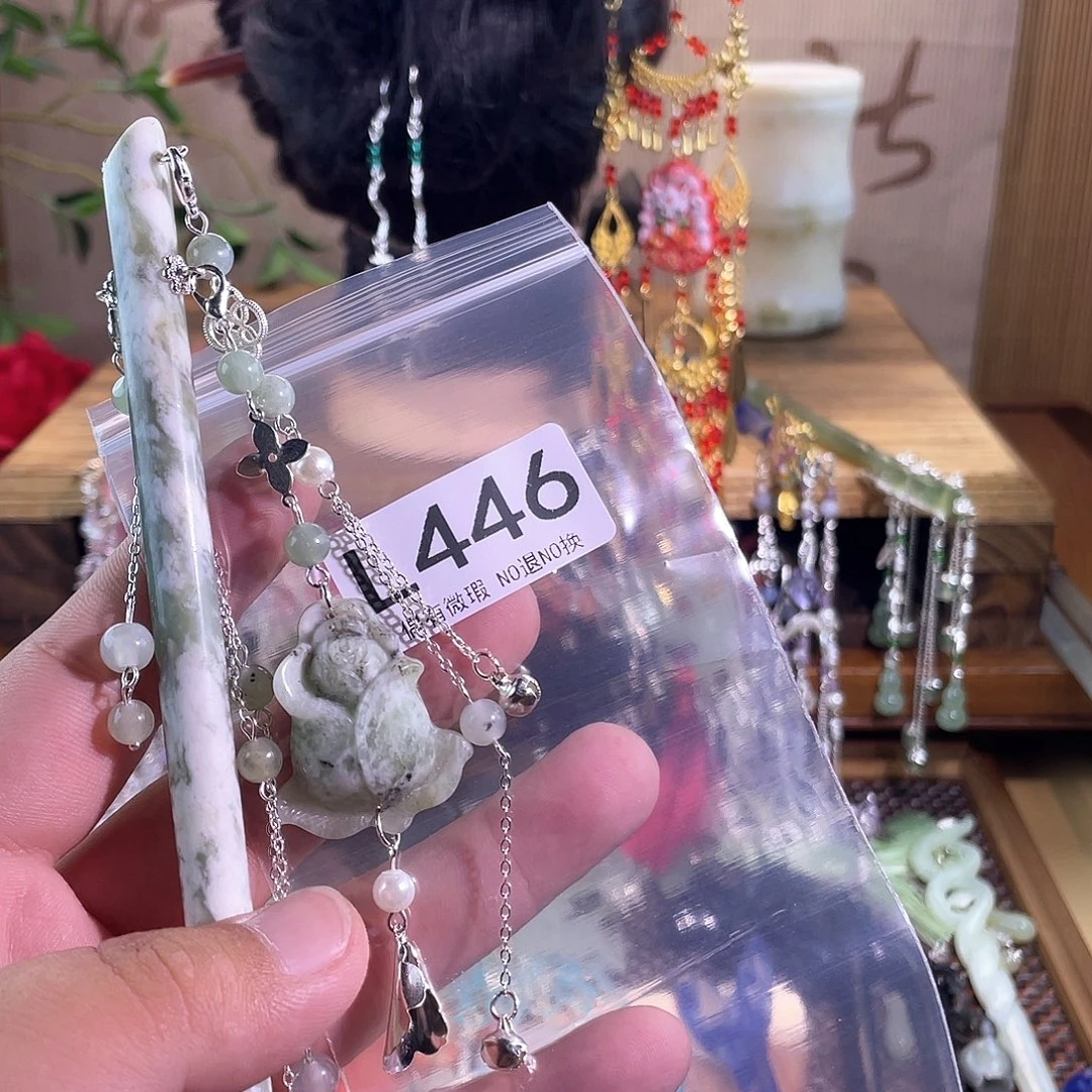 ****۶未镶嵌蛇纹石玉发饰