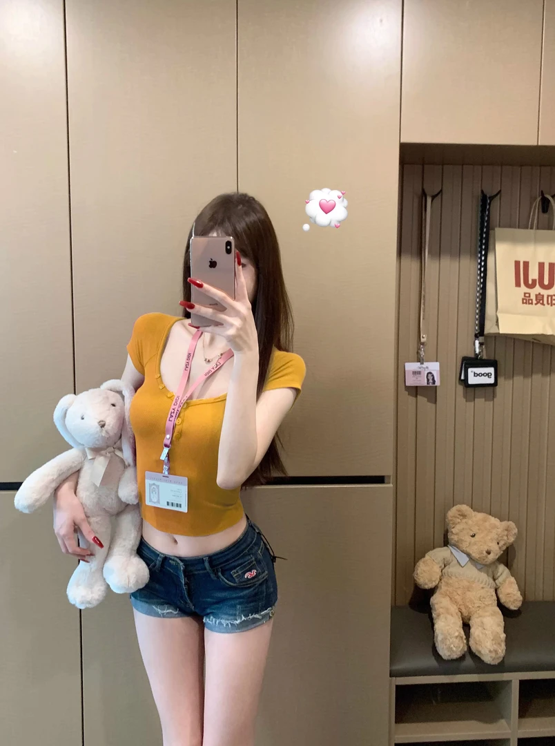 pinkmoon|桃心领短袖T恤女2025年新款纯欲风v领辣妹显瘦紧身短款