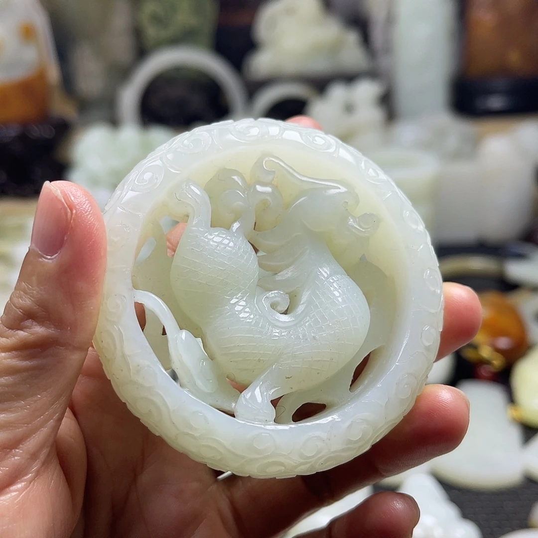 和田玉（糖玉）未镶嵌挂件