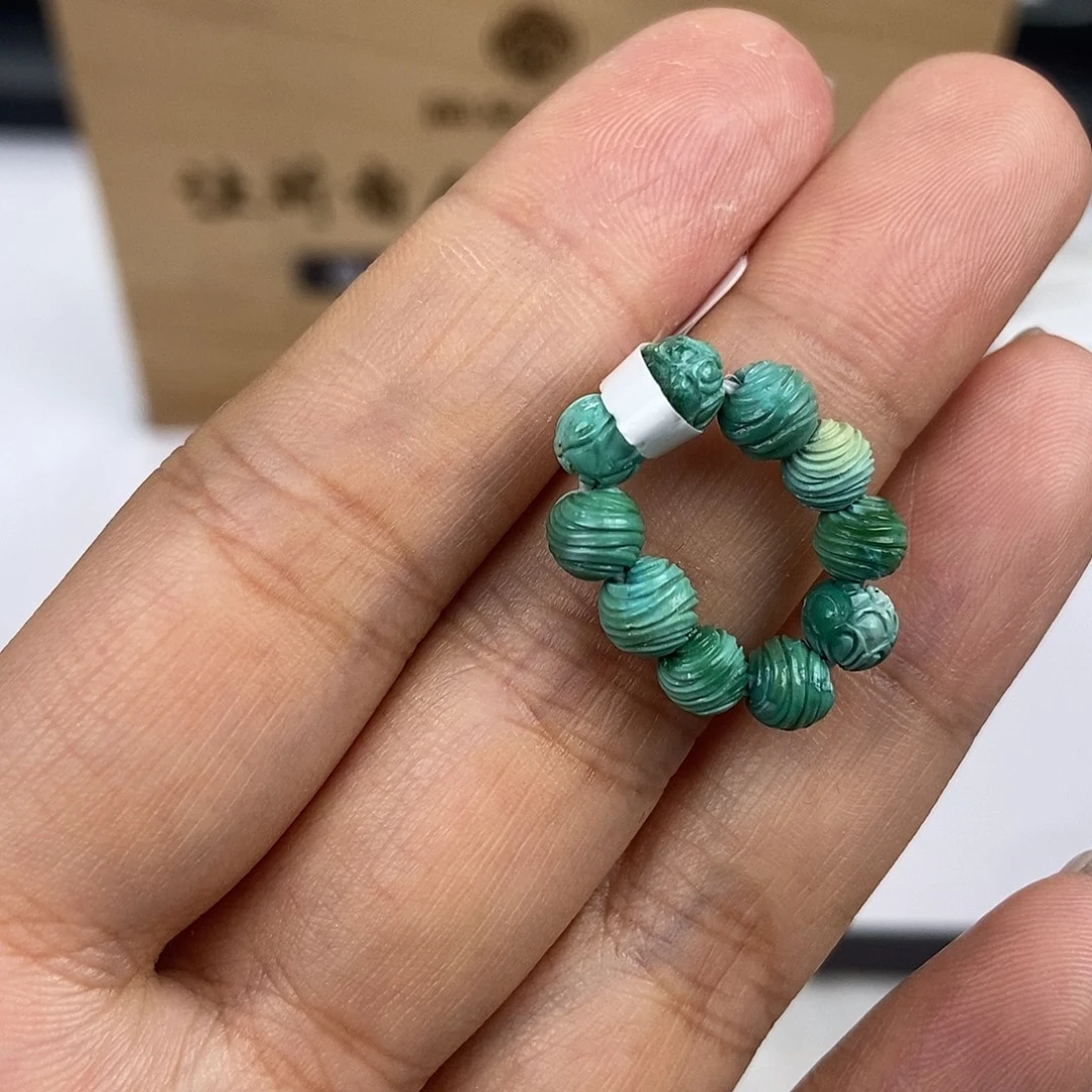 琳***李绿松石未镶嵌珠宝奇石