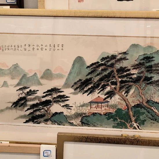 国画山水画作精品带框发