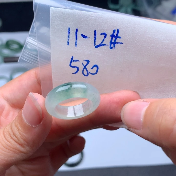 翡翠戒指未镶嵌戒圈