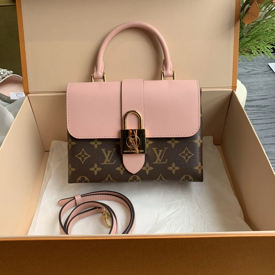 95新 LouisVuitton/路易威登 LV locky BB 粉色锁头/sp22387