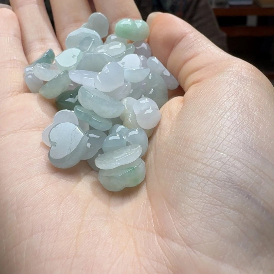 未镶嵌挂件翡翠福利1个，不包邮，拍一单邮费发货